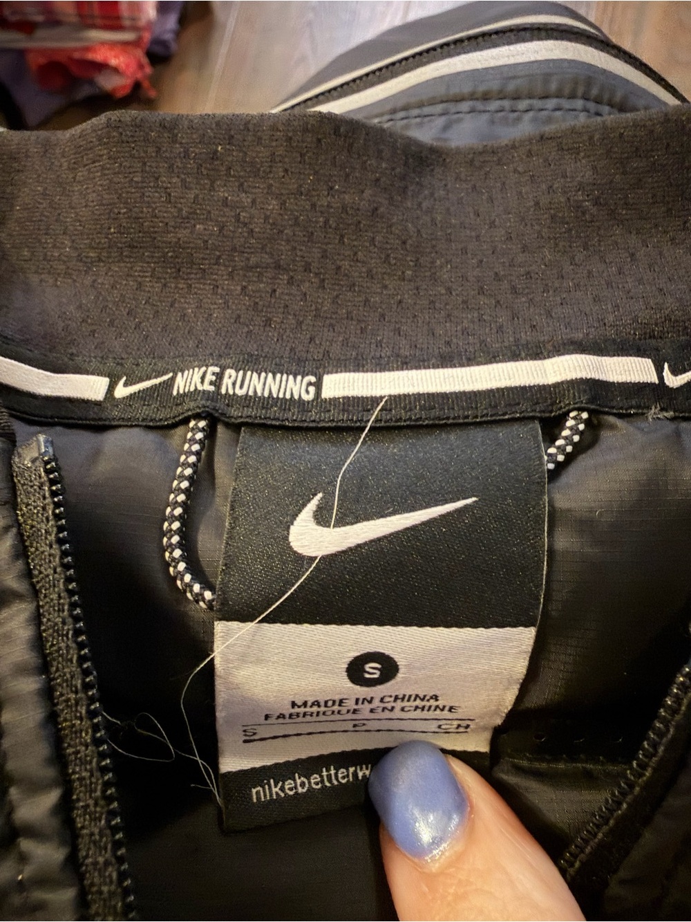 Nike Black Quilted Sleeveless Puffer Vest - Picture 5 of 5